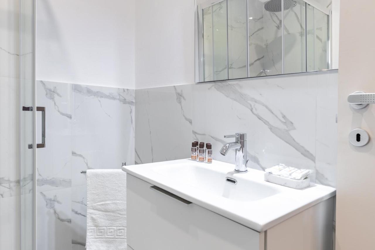 Exclusive Loft Crocetta - Free Private Parking & Wi-Fi - 5 Min To Metro Nizza - Ac Villa Turin Bagian luar foto